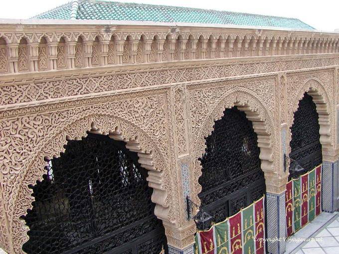 Finesse arhitecturale outside the mosque, mausoleum Mohammed V, Rabat - Morocco