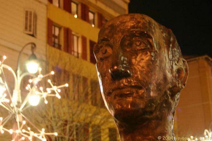 Bust of Vincent Scotto by Arbus sculptor Place to oils, Marseilles - France