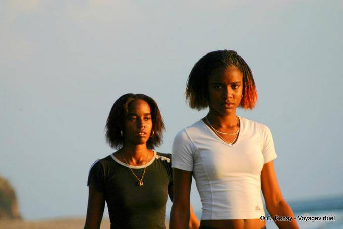 Young Martiniquaises in the evening light - Martinique