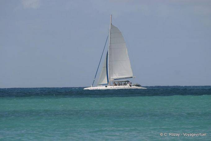 The passage of a catamaran, Anse des Salines - Martinique
