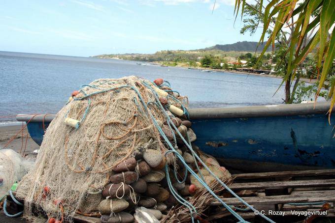 Fishing net to the rollers, St. Peter - Martinique