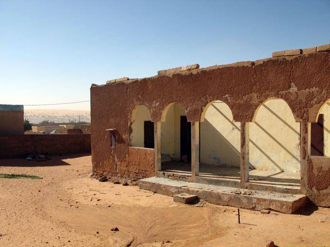 Abandoned house with arches, Boutilimit, Mauritania