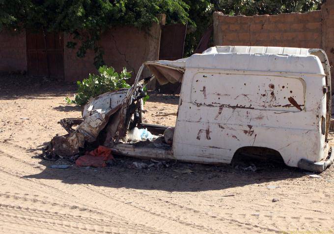 Car wreck, Boutilimit, Mauritania