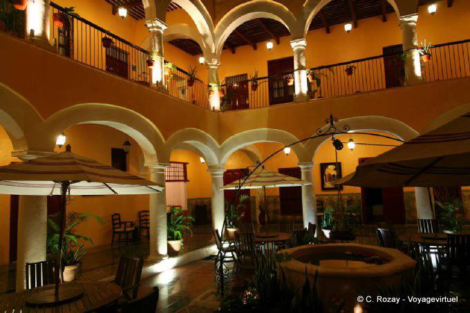 Patio Hotel Castelmar, Campeche - Mexico