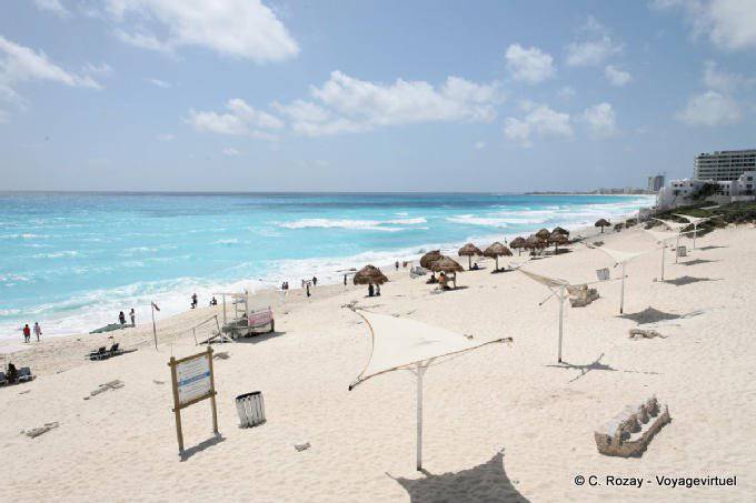 Cancun, Playa Delfines - Mexico