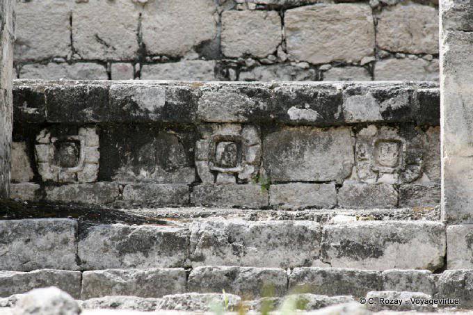 Bench stone, Chicanna - Mexico