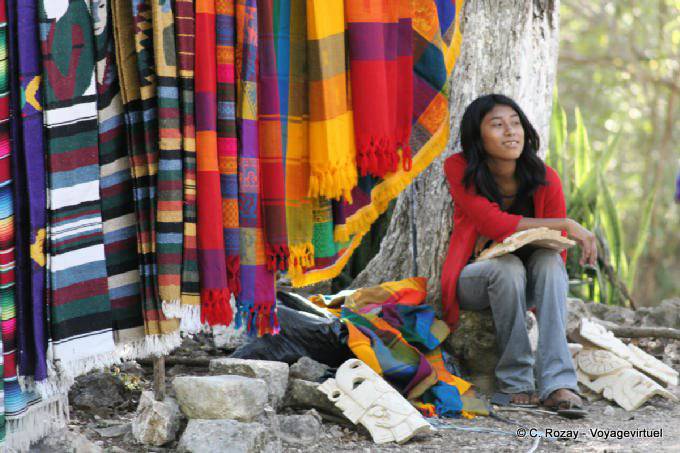 Scarves color, the girl at the foot of the tree, Chichen Itza - Mexico