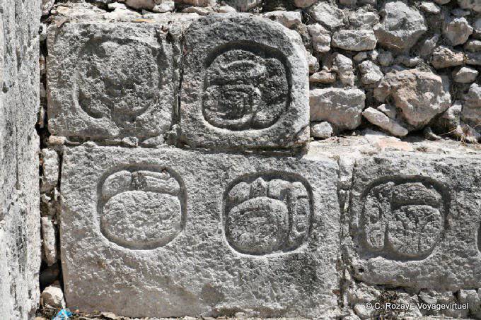 Inscriptions in ancient language, Structure of the Five Levels Edzná - Mexico