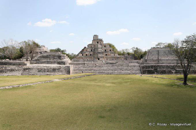 Grand Acropolis Edzná - Mexico