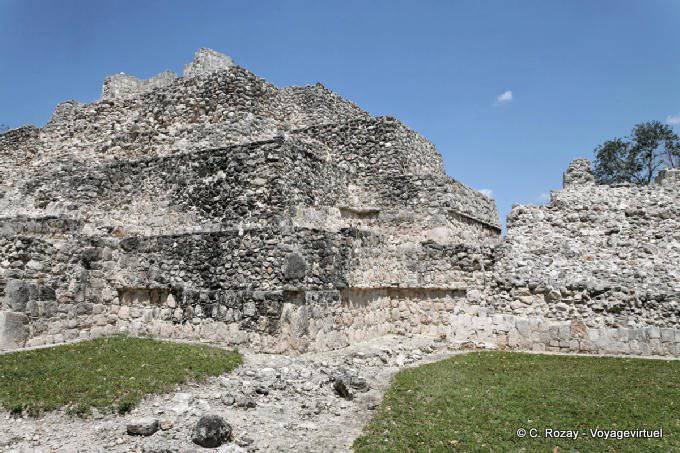 La Grande Maison Nohochna, Edzná - Mexico
