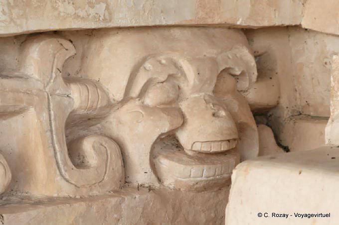 Jaguar Altar, skull sculpture, Ek Balam - Mexico