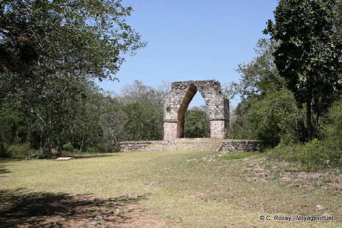 Mayan arch in early Sacbé, Kabah - Mexico