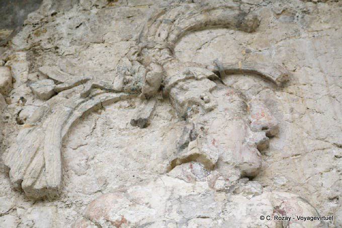 Feathered hat, embossed fragment Templo La Cavalera, Palenque - Mexico