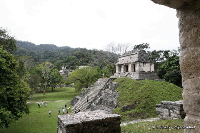 View of the northern group, Templo del Conde, Palenque - Mexico