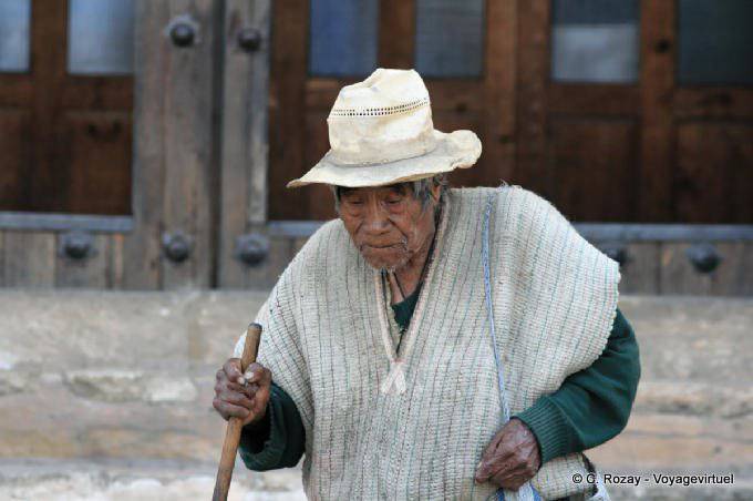 The old man with the cane, San Cristobal - Mexico