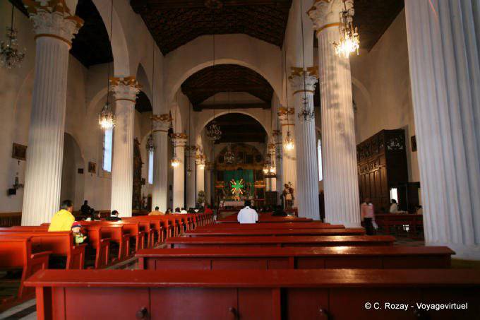 Nave of the cathedral, San Cristobal de Las Casas - Mexico