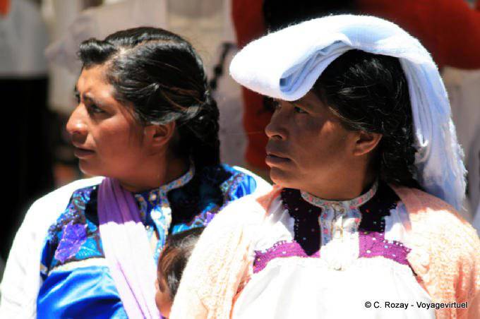 White shawl on her head, Traditional costume, Peace Square, San Cristobal de Las Casas - Mexico
