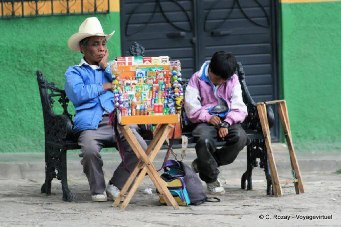 Nap peddlers, Plazuela del Cerrillo San Cristobal de Las Casas - Mexico