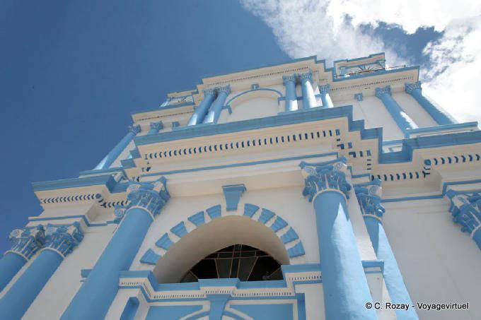 All white and blue facade, church of Santa Lucia, San Cristobal de Las Casas - Mexico
