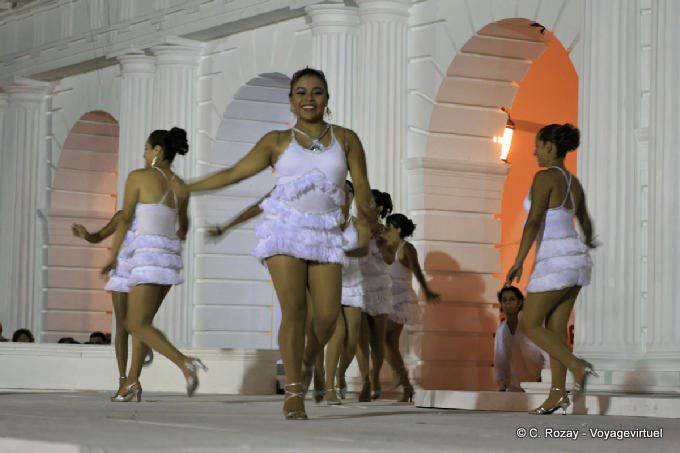 Smile, dance, San Cristobal de Las Casas - Mexico