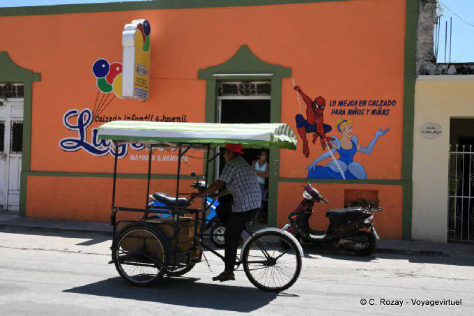 The scooter Ticul - Mexico