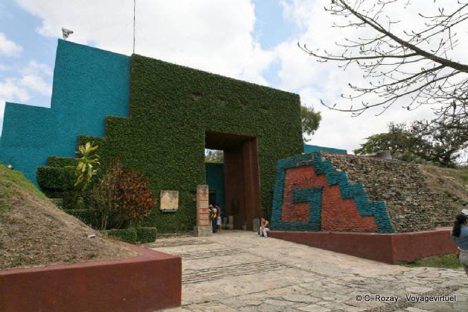 Ecological, exterior Tonina Museum - Mexico