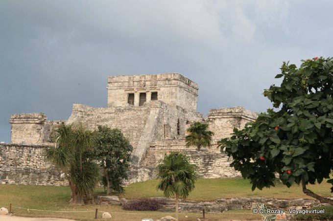 Panorama of the castle, site, Tulum - Mexico