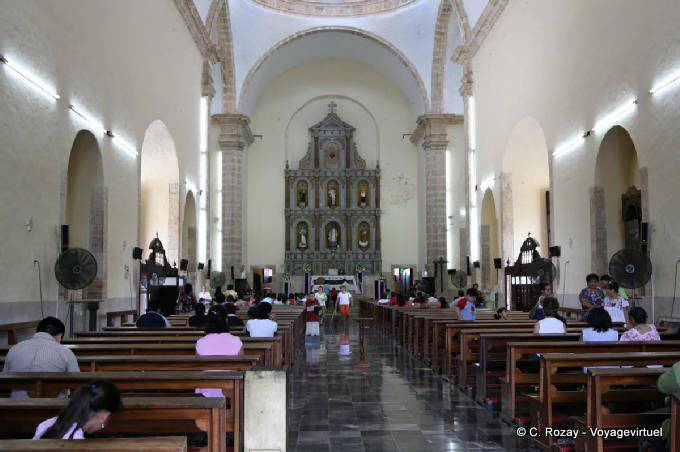 The nave, Cathedral of San Gervasio, Valladolid - Mexico