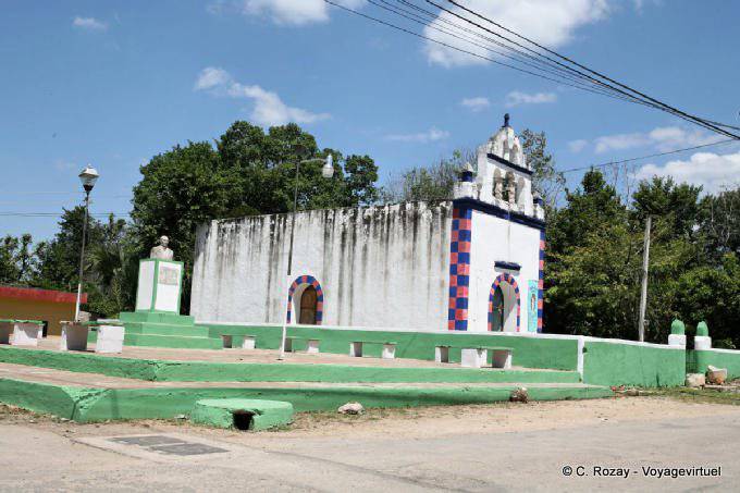 Bust and church checkered, Yucatan - Mexico