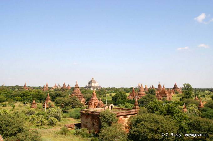 View of the pagodas of Bagan - Myanmar (Burma)