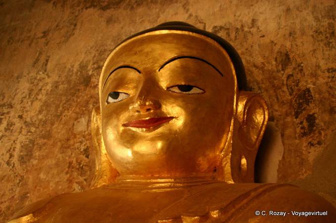 The eyes of Buddha that had smoke a joint, Bagan - Myanmar (Burma)