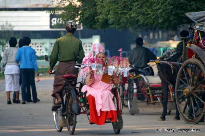 Transport of a nun offerings, Nyaung-U, Bagan - Myanmar (Burma)
