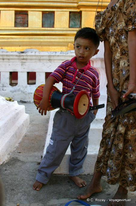 Burmese barefoot in the pagoda, Bagan - Myanmar (Burma)
