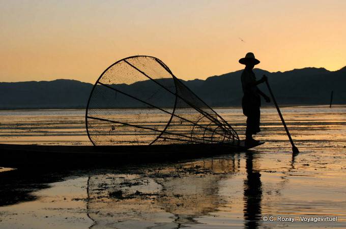 Inle Lake, the conical trap on the boat Fisherman Intha - Myanmar (Burma)