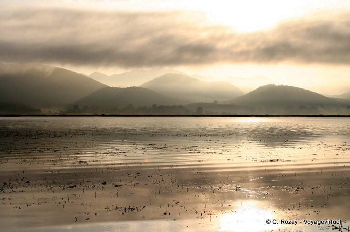 Scenic Lake Inle in the first light of dawn - Myanmar (Burma)