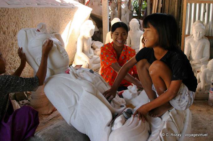 The hand sanding marble, Mandalay - Myanmar (Burma)