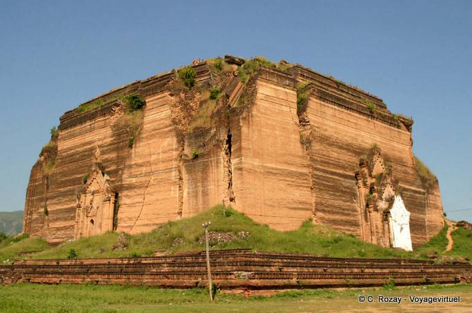 The unfinished Mingun Pagoda, Montara Gyi Pagoda, Mandalay - Myanmar (Burma)