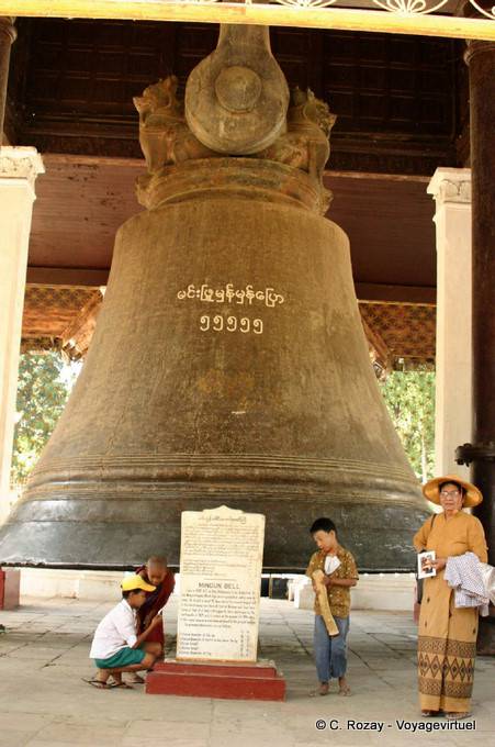 Mingun, the largest bell ringing of the world - Myanmar (Burma)