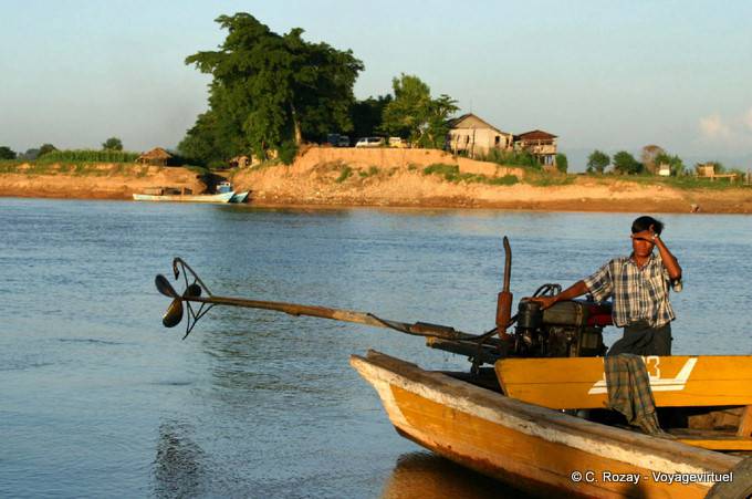 Long-tail on the Irrawaddy, Mandalay - Myanmar (Burma)