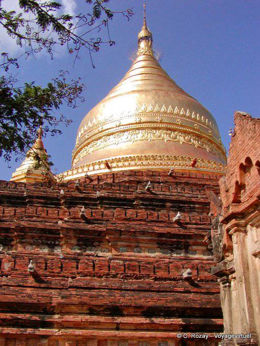 Mahamuni Pagoda, overlooking the golden stupa, Mandalay - Myanmar (Burma)