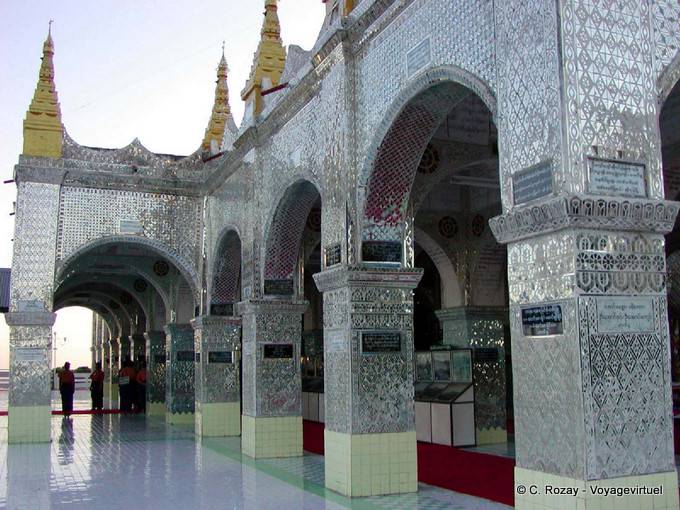 Sutaungpyai pagoda, outdoor setting rather kitsch - Myanmar (Burma)