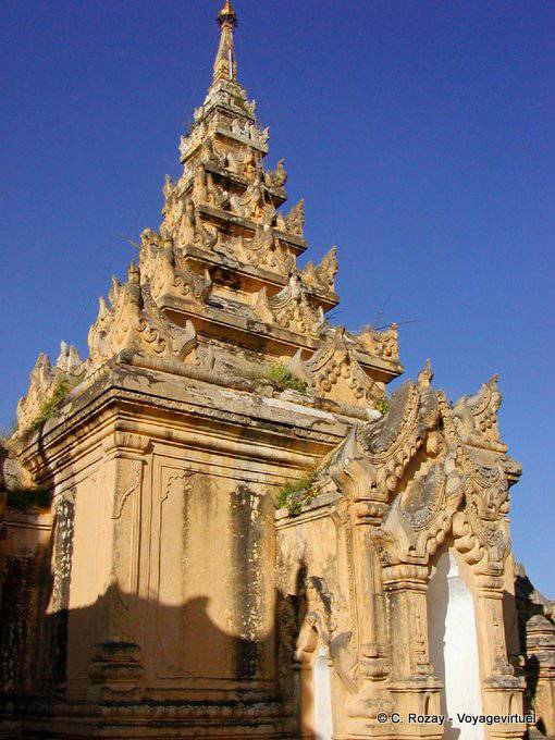 View of the carved Maha Aung Mye stupa Bonzan, Mandalay - Myanmar (Burma)