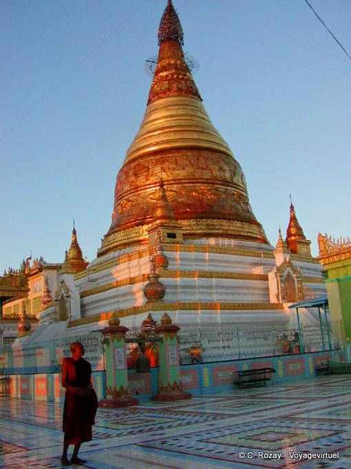 Stupa kitsch in the light of the setting Sun-U-Ponnya-Shin, Sagaing, Mandalay - Myanmar (Burma)