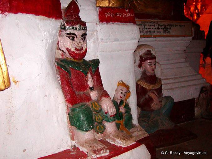 Nats embedded in the wall, Schwe Umin, Pindaya Cave - Myanmar (Burma)