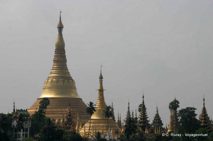 Main stupa of Shwedagon Pagoda and that of the Shinsawpu, Rangoon - Myanmar (Burma)