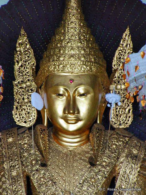 Buddha head Jambhupati, Shwedagon, Yangon - Myanmar (Burma)