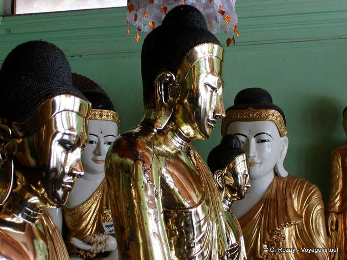 Buddhas in Hall southeast of the terrace, Shwedagon, Yangon - Myanmar (Burma)