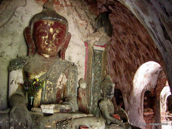 Antique Buddha red head, Sagar - Myanmar (Burma)
