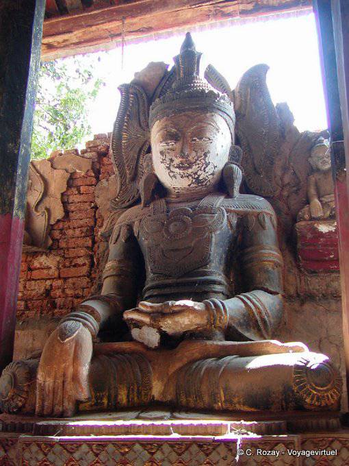 Jambhupati image complex Takhaung Mwedaw, Sagar - Myanmar (Burma)