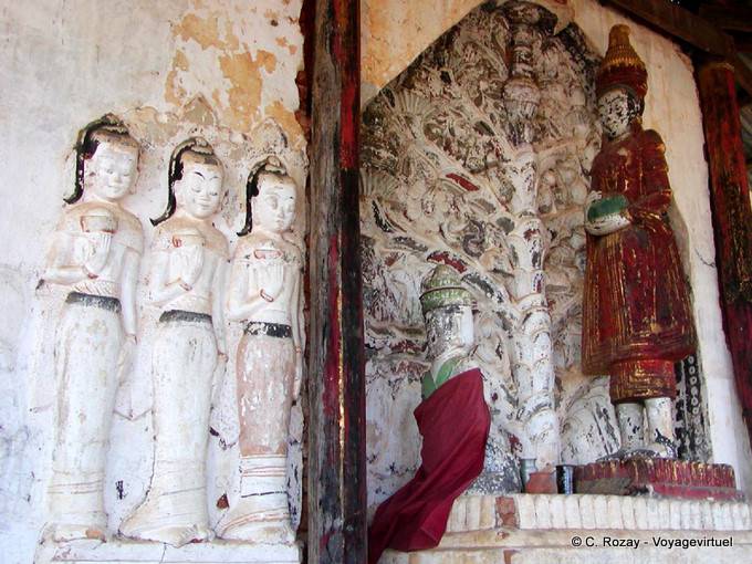 Statuary offerings, Takhaung Pagoda (Saga) - Myanmar (Burma)